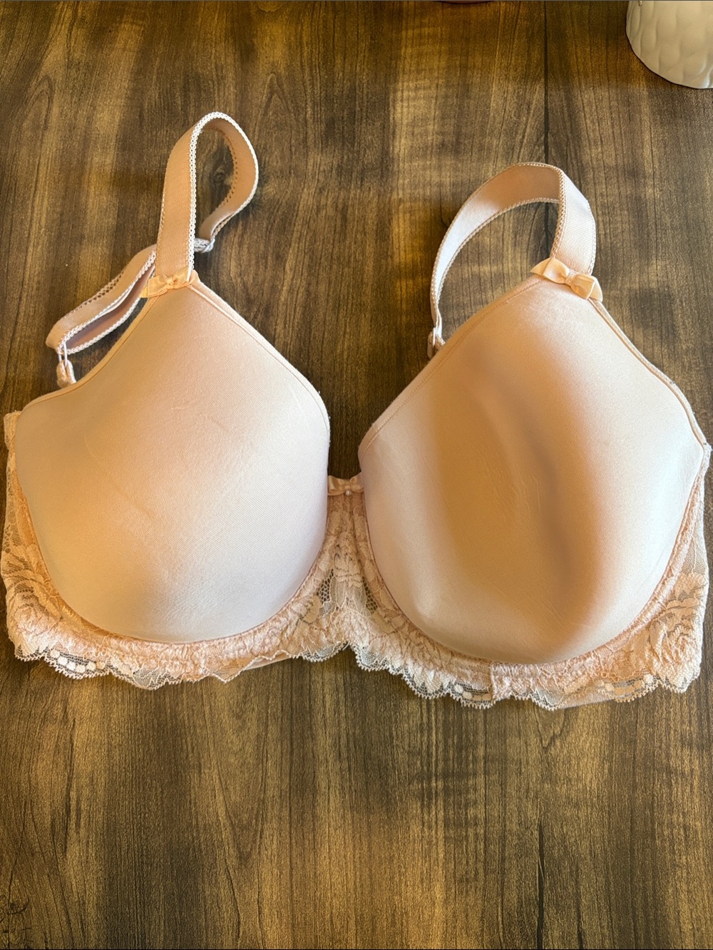 Smooth Lace-Trim T-Shirt Bra - Nude